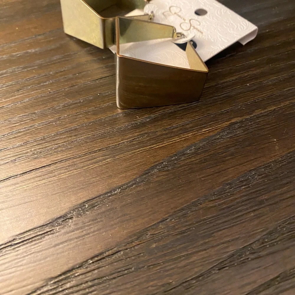NEW Jessica Simpson gold earrings